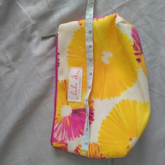 💙 Floral Clinique Makeup Bag (3 for $20) - Picture 4 of 6